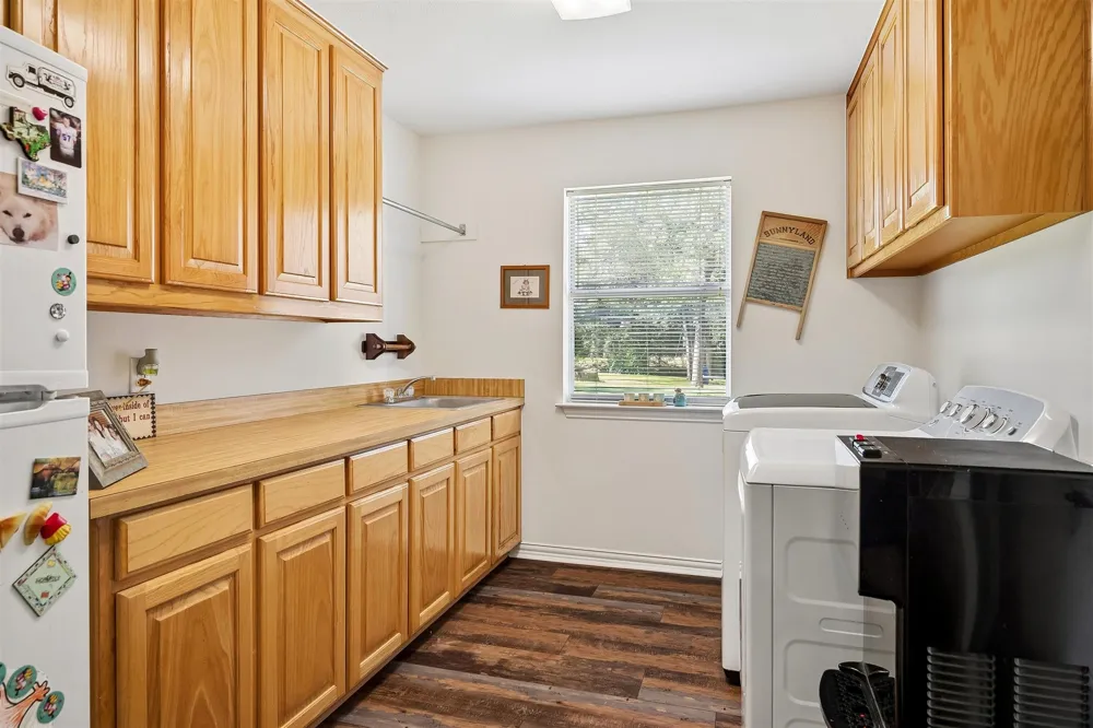 900 Coral Cove Oak Point, TX 75068