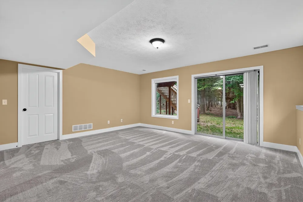 16826 Birchview Drive Nunica, MI 49448