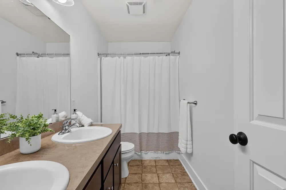 16826 Birchview Drive Nunica, MI 49448