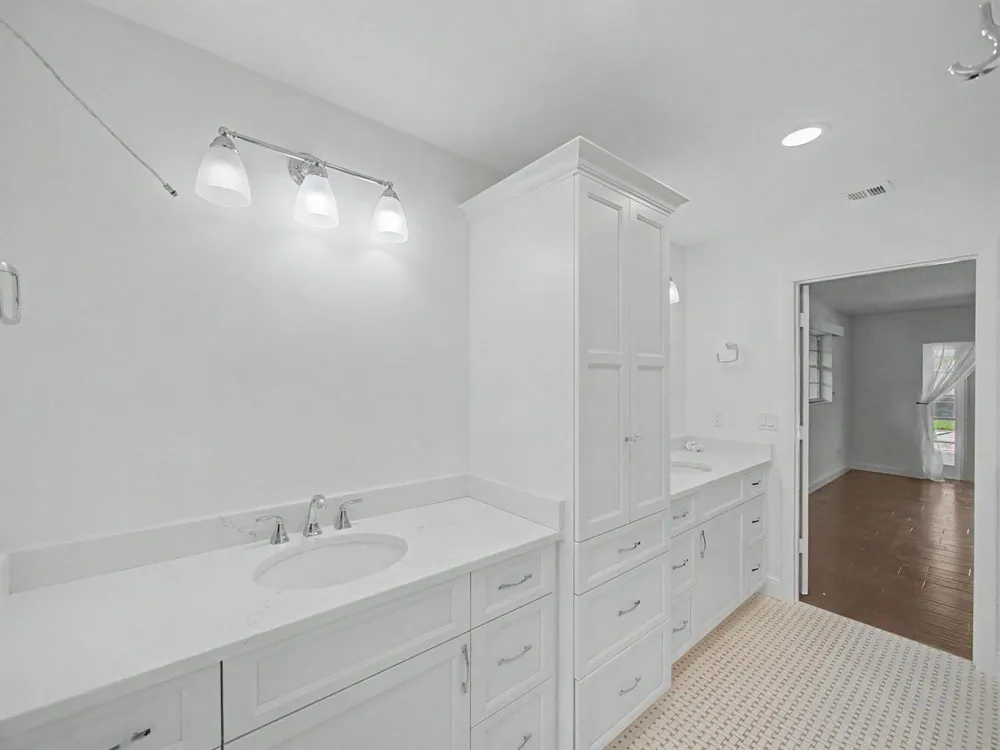 22 Banyan Road Sewalls Point, FL 34996