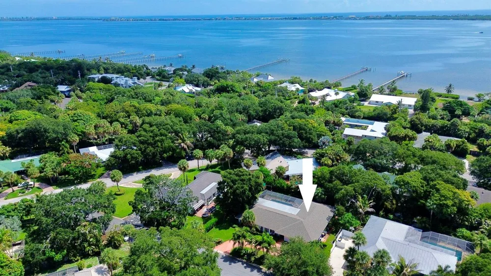 22 Banyan Road Sewalls Point, FL 34996
