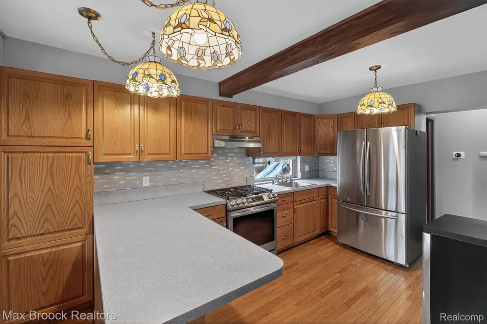9024 MANDON ROAD White Lake Charter Township, MI 48386