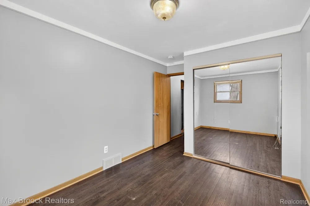 9024 MANDON ROAD White Lake Charter Township, MI 48386