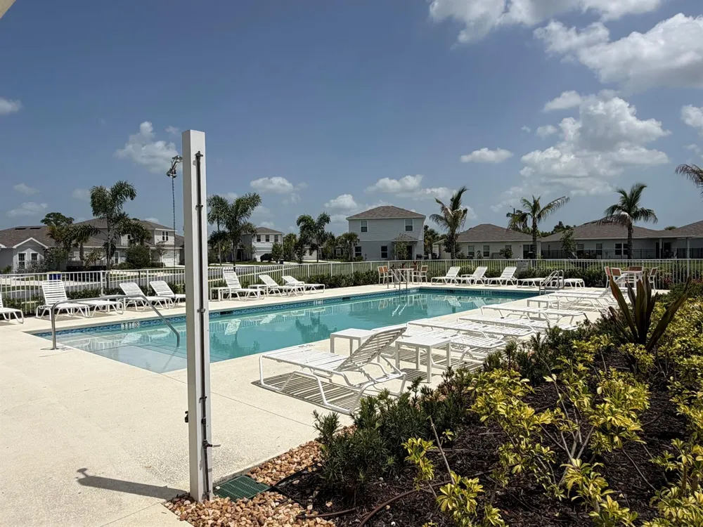 812 Persimmon Place Fort Pierce, FL 34981