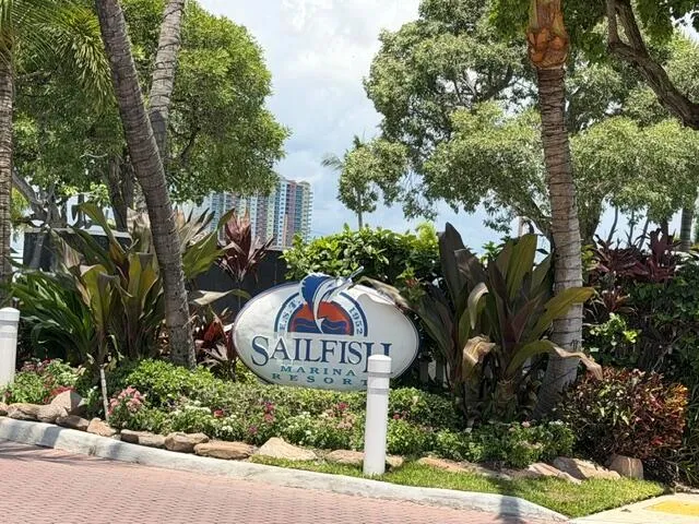 33 S Ocean Avenue #108 Singer Island, FL 33404