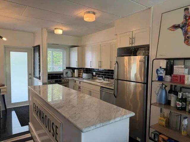 33 S Ocean Avenue #108 Singer Island, FL 33404
