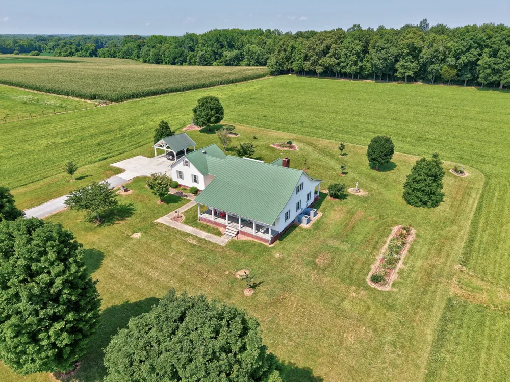 214 Camargo Rd Fayetteville, TN 37334