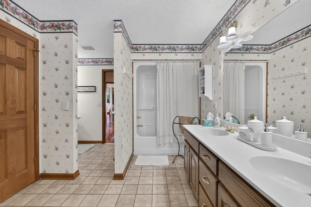 214 Camargo Rd Fayetteville, TN 37334