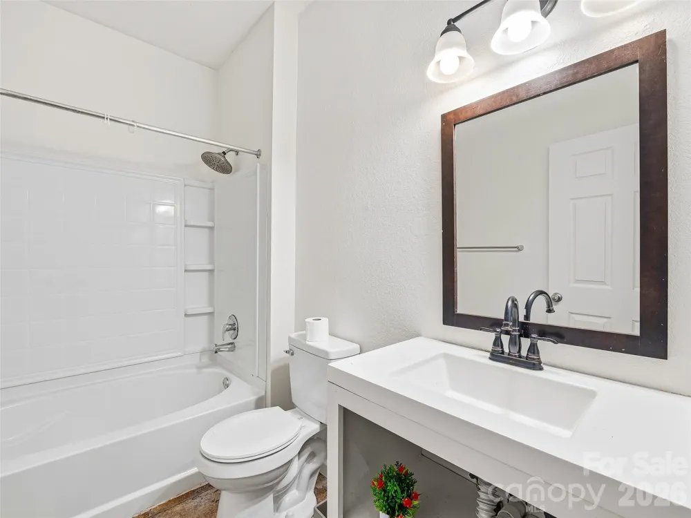 200 Vista Lake Drive #301 Candler, NC 28715