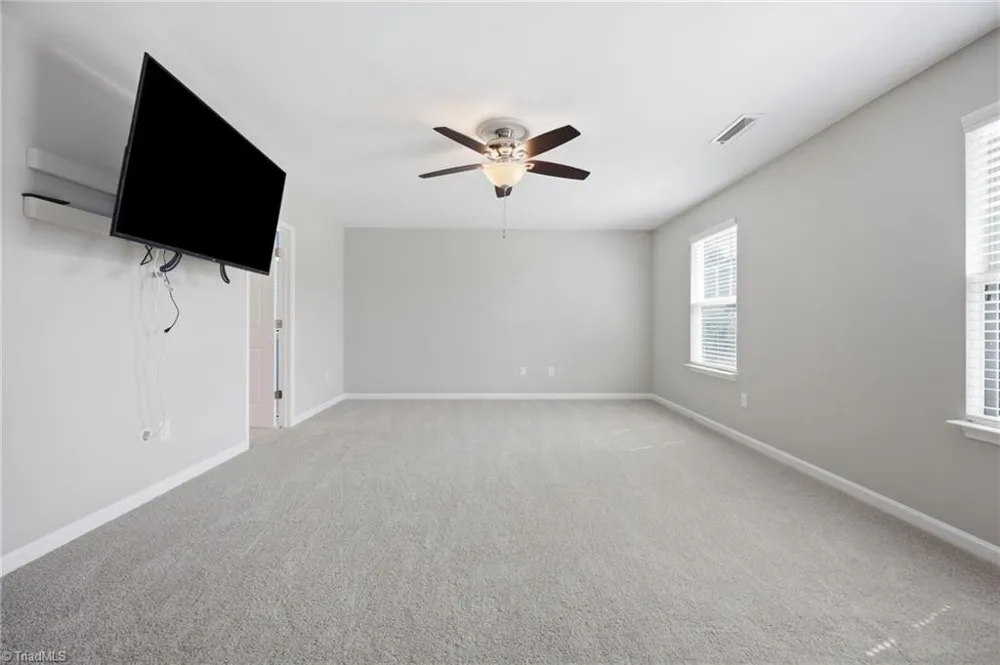 1602 Running Deer Drive Kernersville, NC 27284