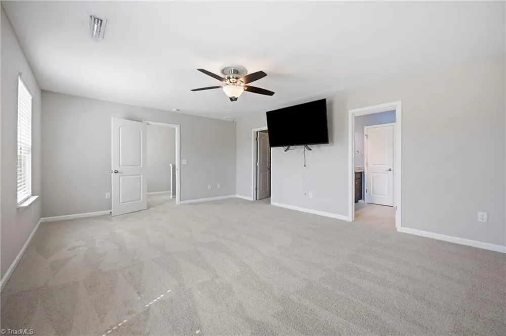 1602 Running Deer Drive Kernersville, NC 27284