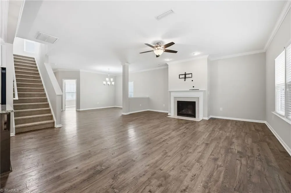 1602 Running Deer Drive Kernersville, NC 27284