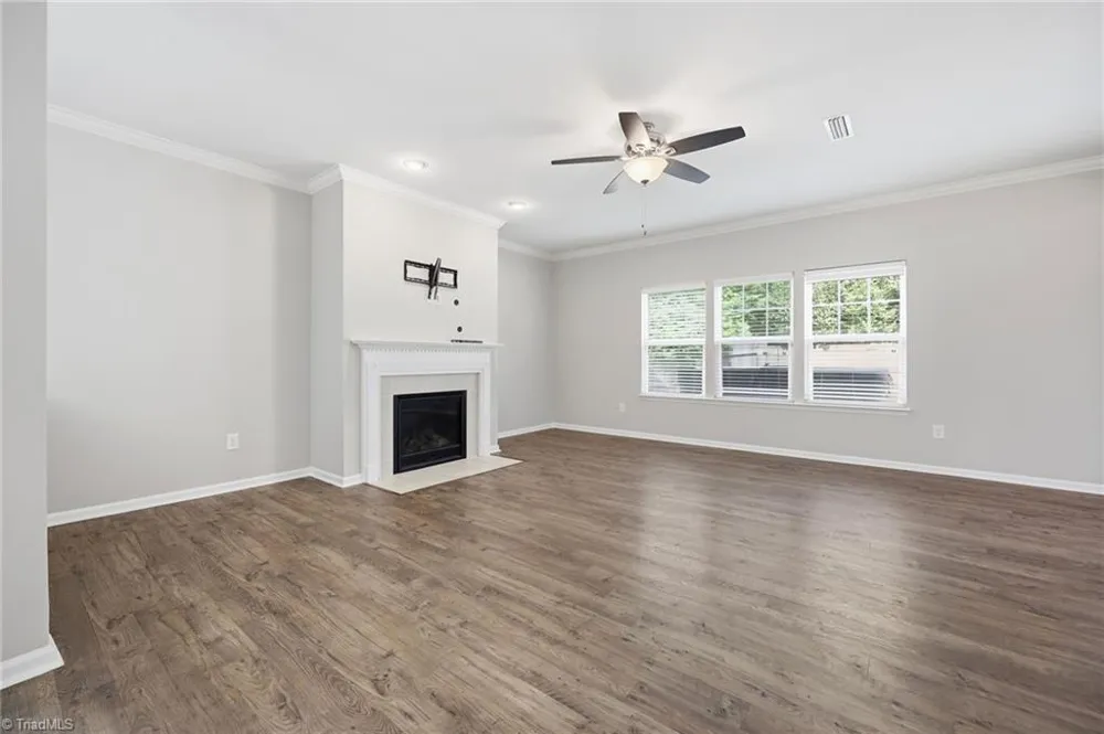 1602 Running Deer Drive Kernersville, NC 27284