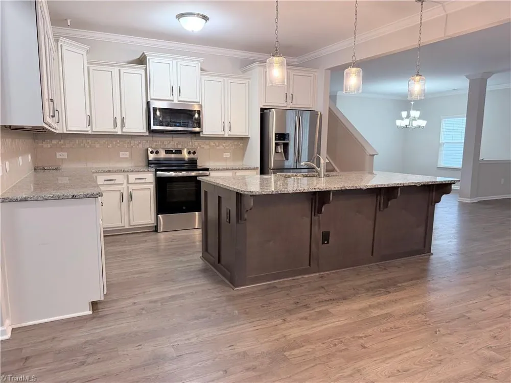 1602 Running Deer Drive Kernersville, NC 27284