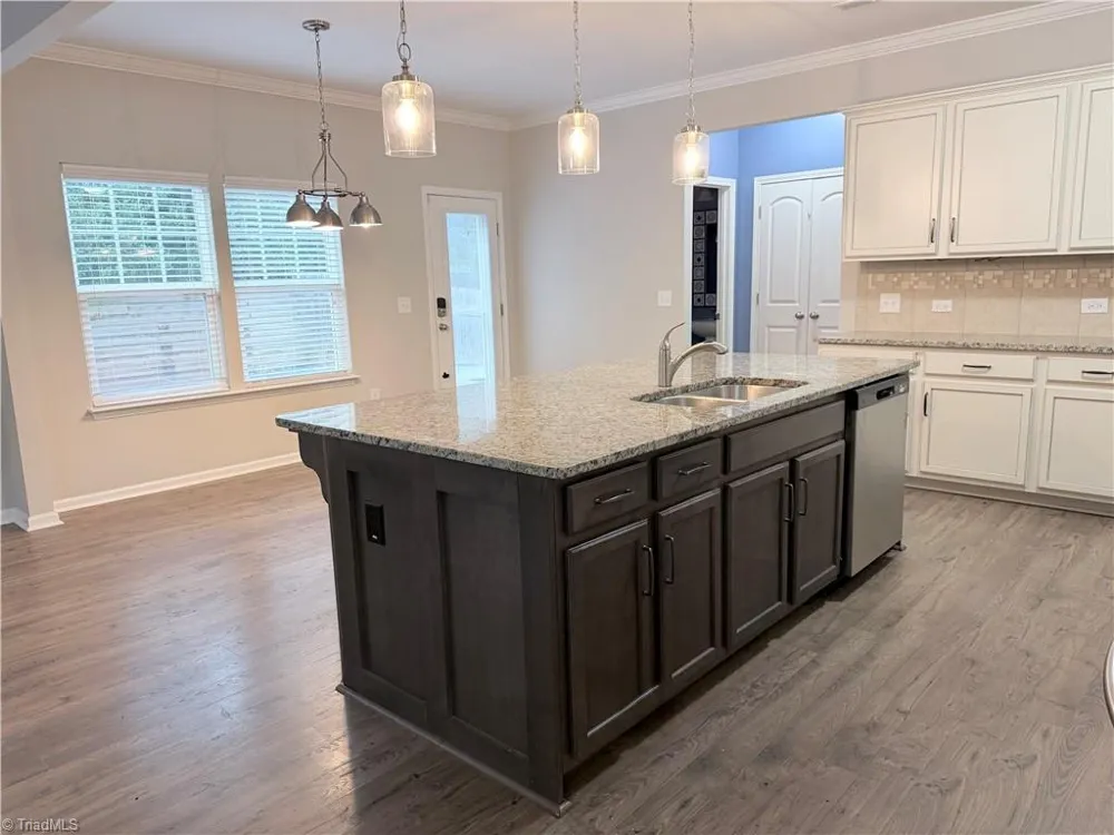1602 Running Deer Drive Kernersville, NC 27284