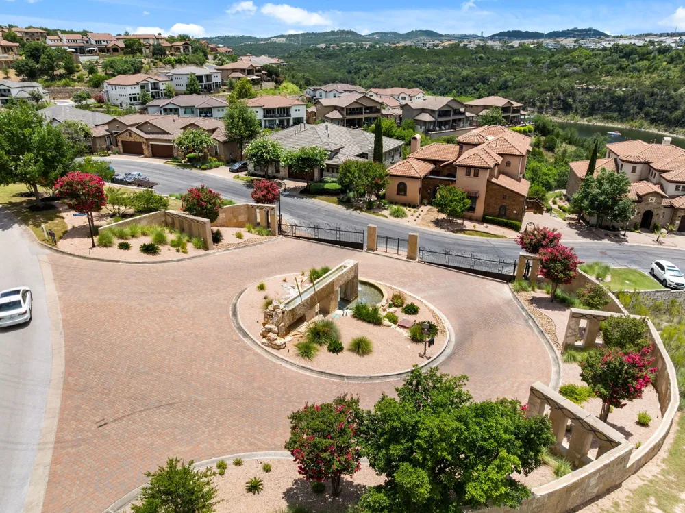 300 Marina View Court Austin, TX 78734