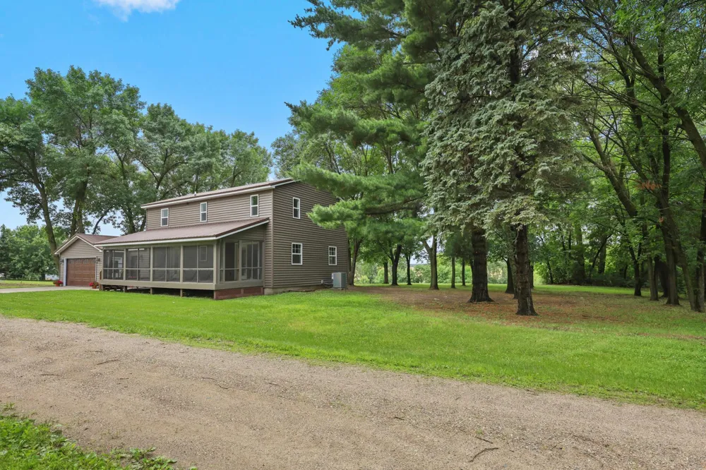 40515 442nd Street Sauk Centre, MN 56378