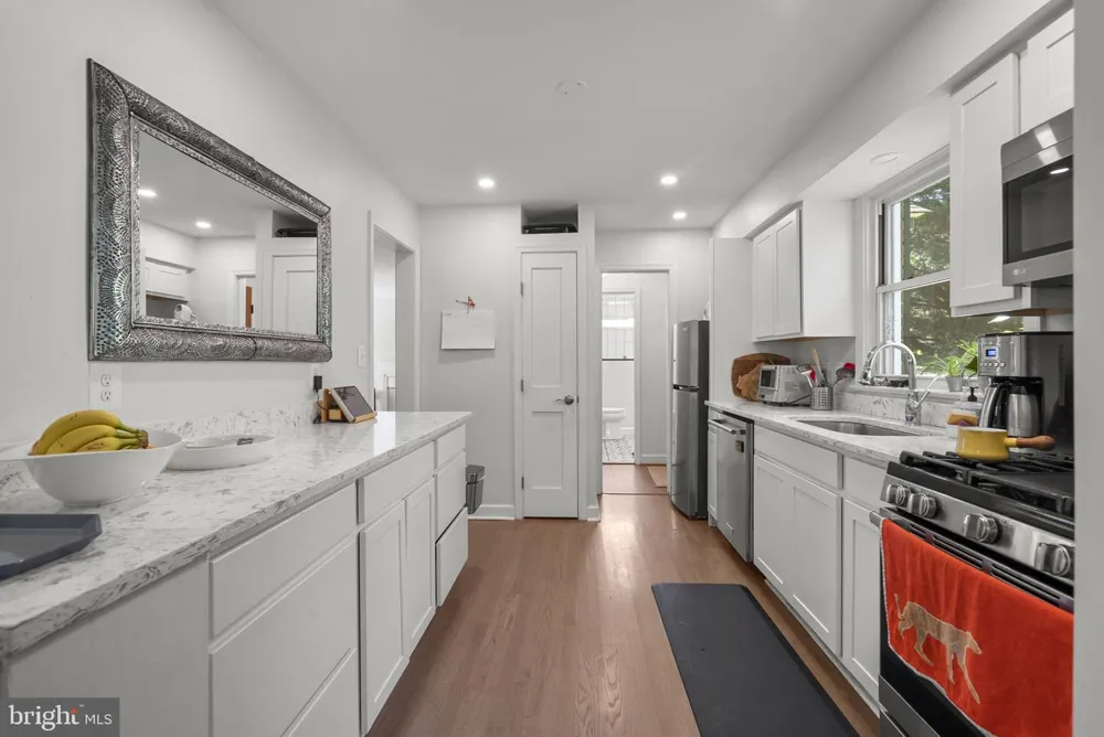 9311 WOODLAND DRIVE Silver Spring, MD 20910