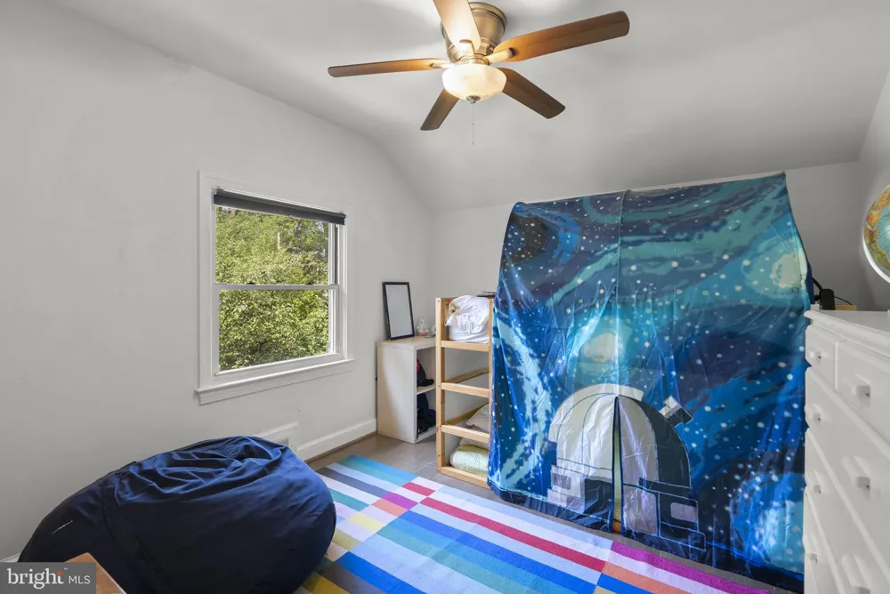 9311 WOODLAND DRIVE Silver Spring, MD 20910