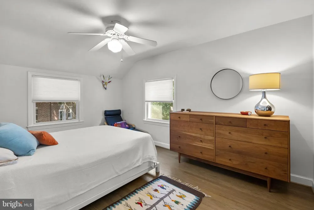9311 WOODLAND DRIVE Silver Spring, MD 20910