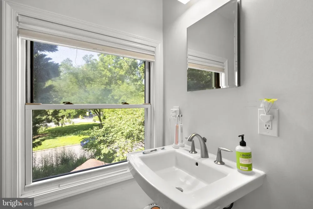 9311 WOODLAND DRIVE Silver Spring, MD 20910