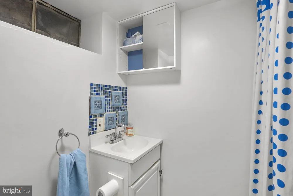 9311 WOODLAND DRIVE Silver Spring, MD 20910