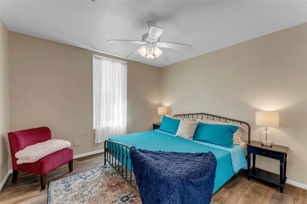 319 Meadowlakes Drive Marble Falls, TX 78654