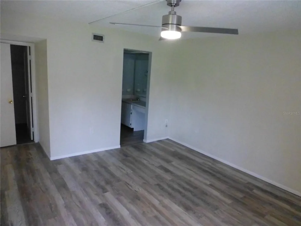 119 LAKESIDE DRIVE #119 Oldsmar, FL 34677