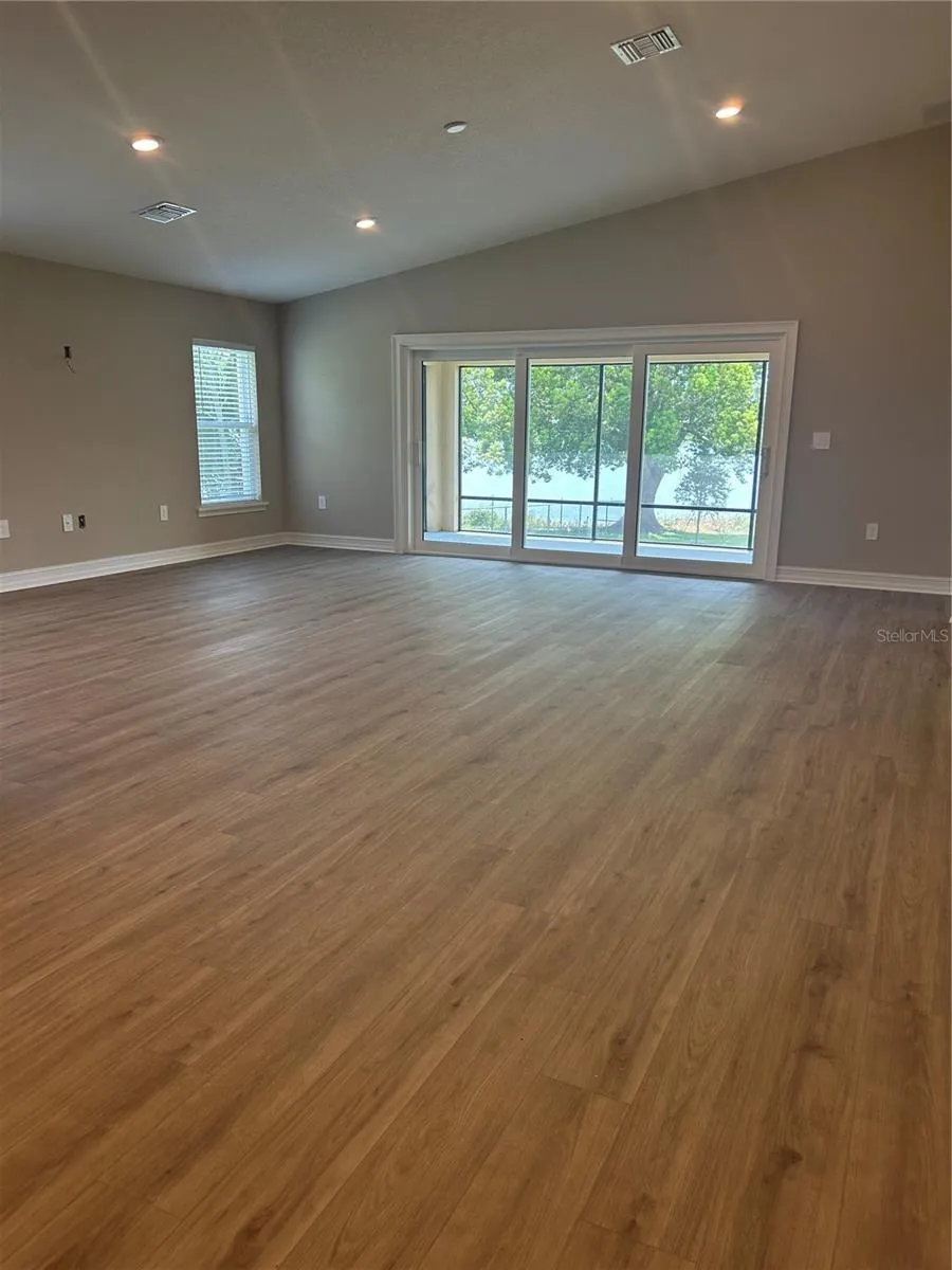 373 W MAIN STREET Haines City, FL 33844