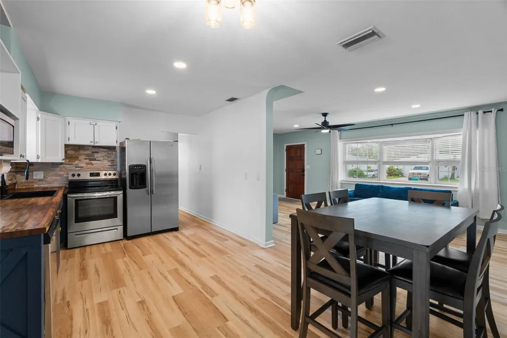 7690 91ST STREET Seminole, FL 33777