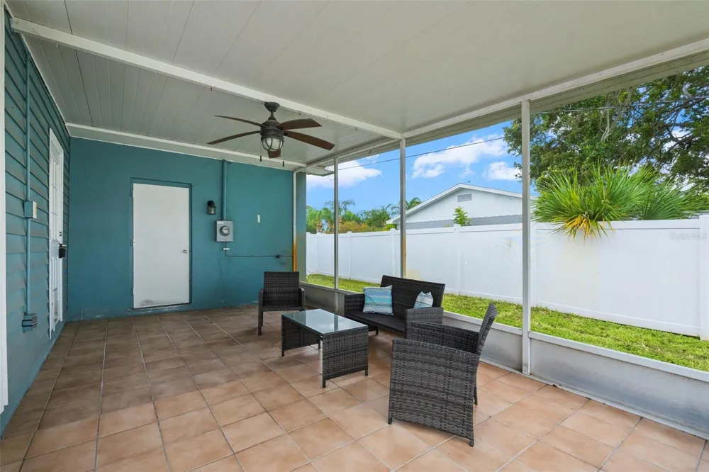 7690 91ST STREET Seminole, FL 33777