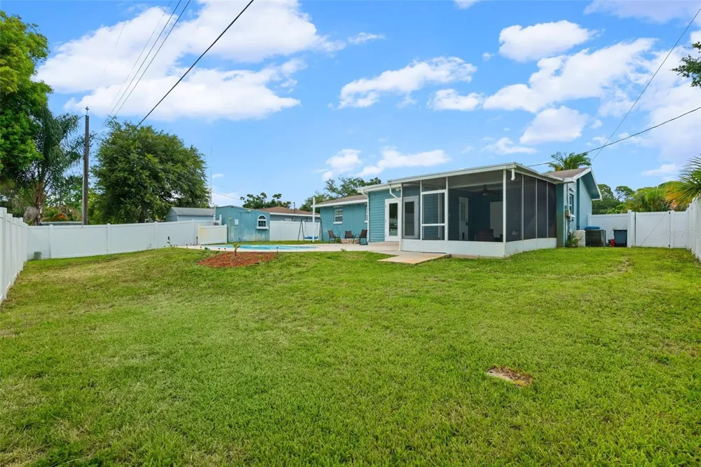 7690 91ST STREET Seminole, FL 33777
