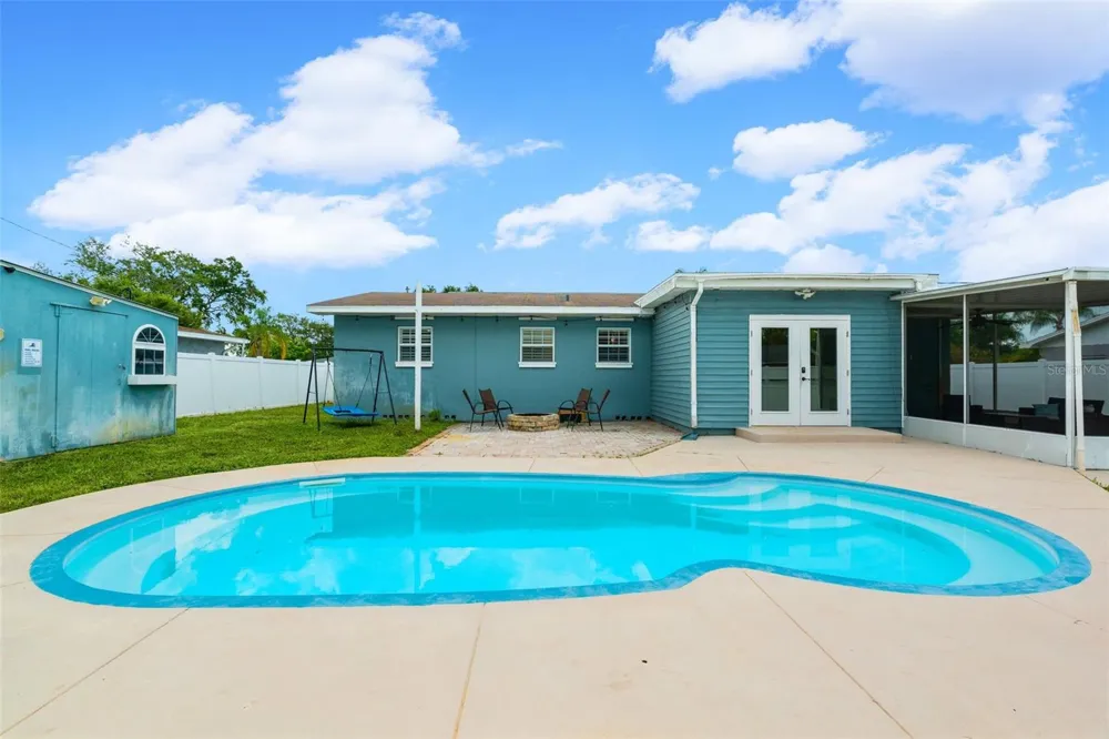 7690 91ST STREET Seminole, FL 33777