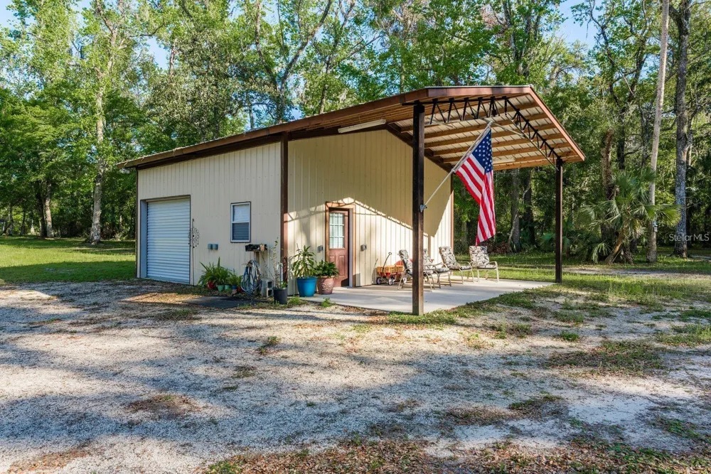 7182 GRIFFIN ROAD Brooksville, FL 34601