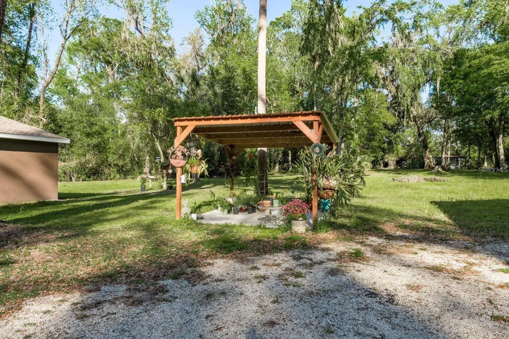 7182 GRIFFIN ROAD Brooksville, FL 34601