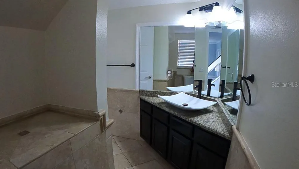 14321 MANDOLIN DR Orlando, FL 32837