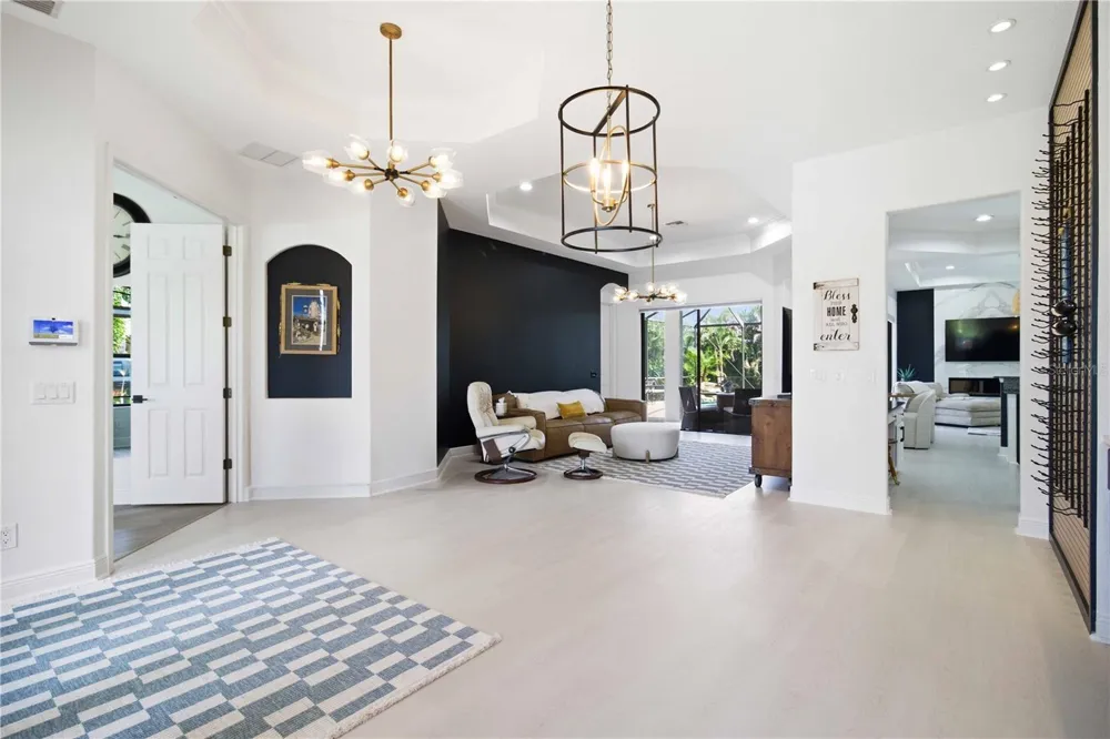 8051 36TH STREET CIRCLE E Sarasota, FL 34243
