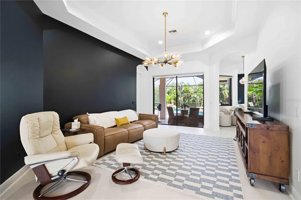 8051 36TH STREET CIRCLE E Sarasota, FL 34243