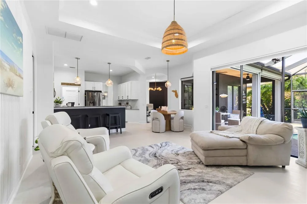8051 36TH STREET CIRCLE E Sarasota, FL 34243