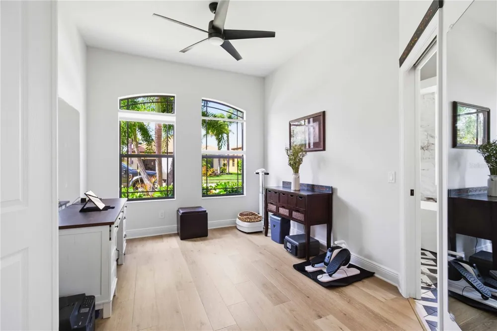 8051 36TH STREET CIRCLE E Sarasota, FL 34243