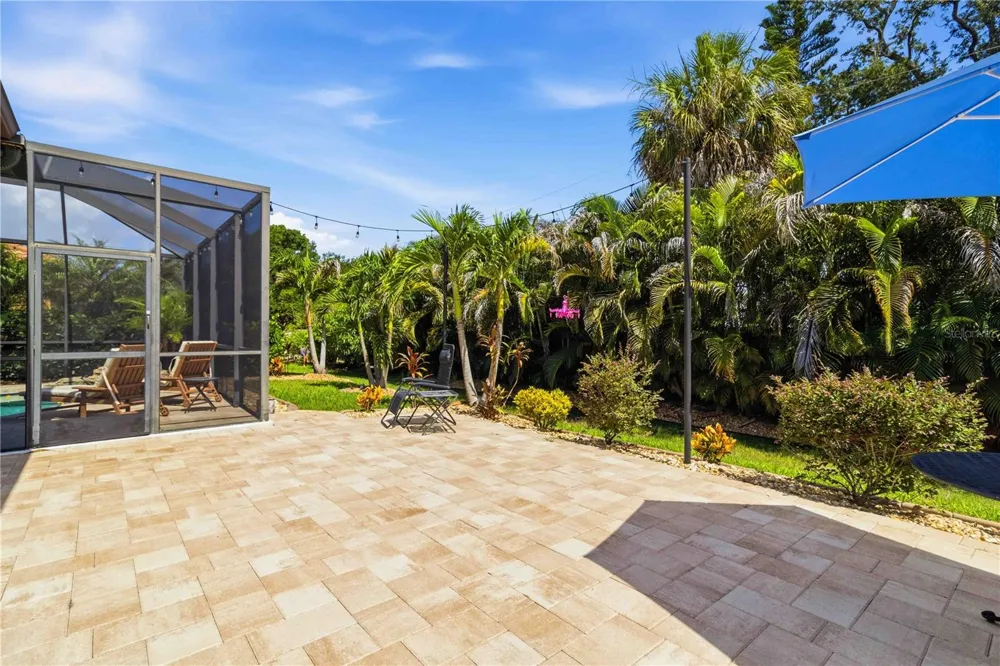 8051 36TH STREET CIRCLE E Sarasota, FL 34243