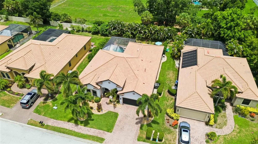8051 36TH STREET CIRCLE E Sarasota, FL 34243