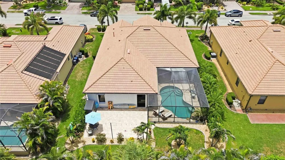 8051 36TH STREET CIRCLE E Sarasota, FL 34243