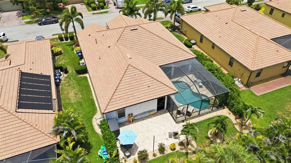8051 36TH STREET CIRCLE E Sarasota, FL 34243