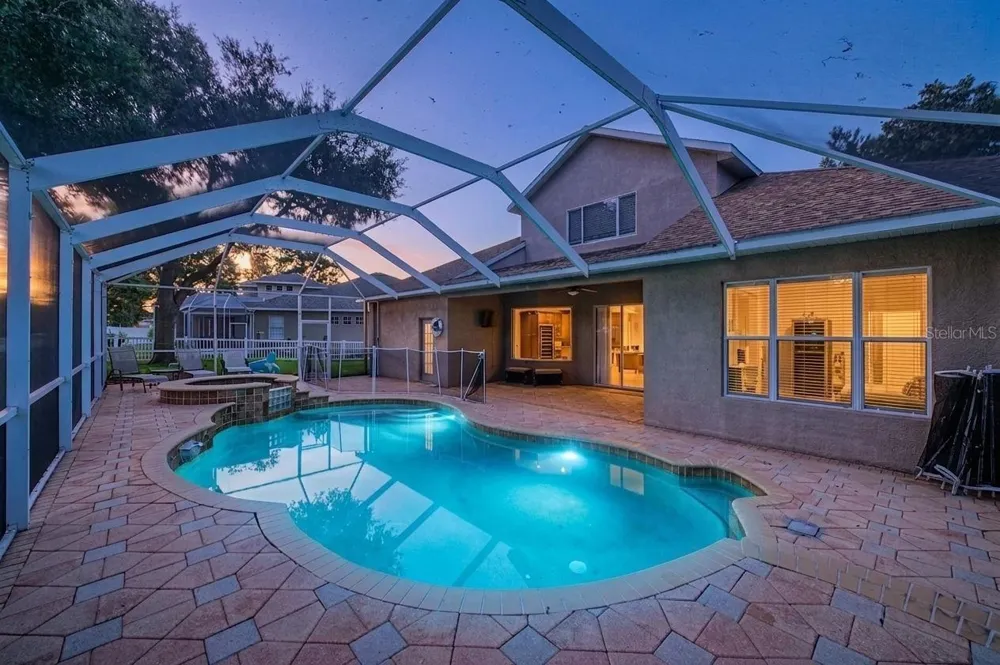 2418 BLUE STONE COURT Valrico, FL 33594