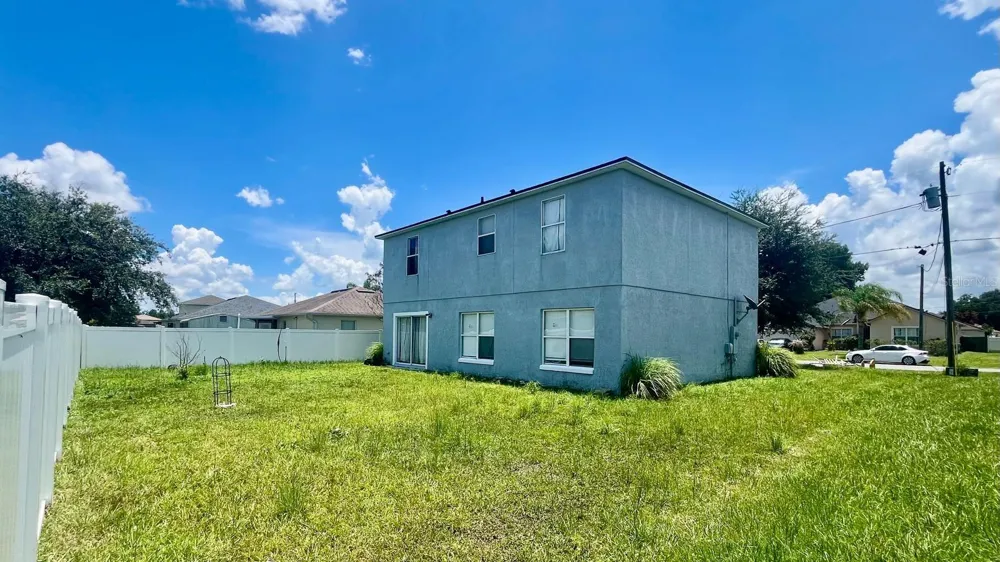 703 ROBIN COURT Kissimmee, FL 34759