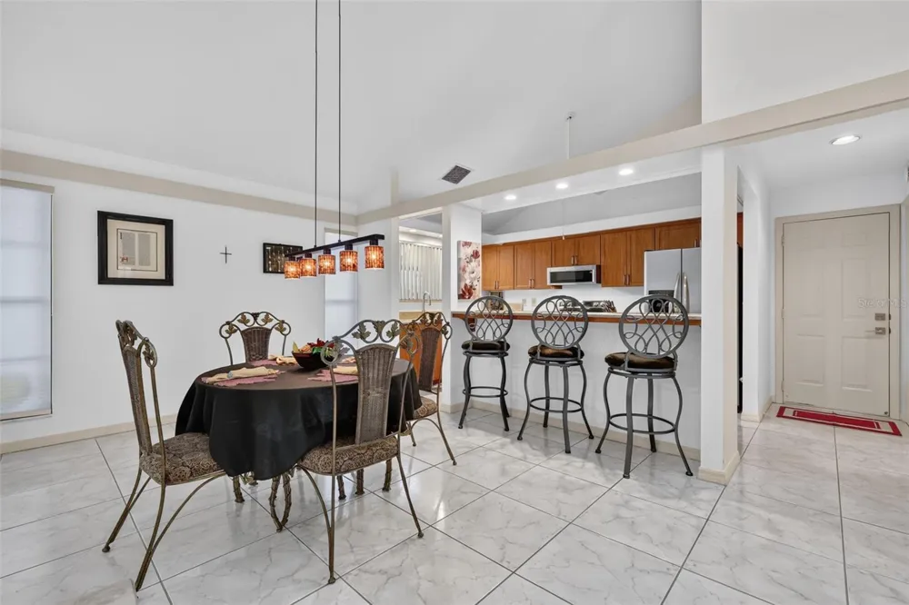 21 TOWNHILL DRIVE Eustis, FL 32726