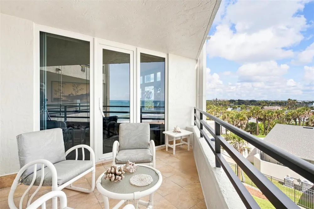 395 S ATLANTIC AVENUE #402 Ormond Beach, FL 32176