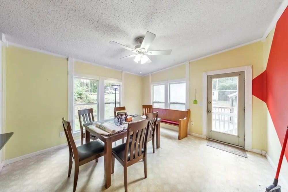 4941 Helton Road Winston, GA 30187