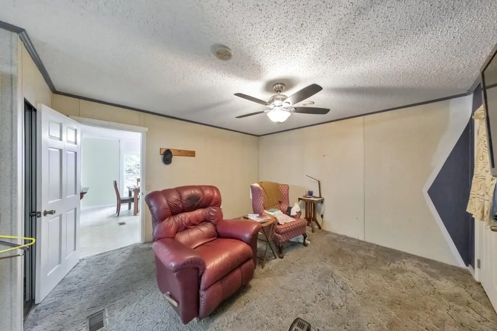 4941 Helton Road Winston, GA 30187
